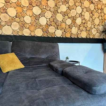 Tustan Holiday home *